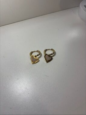Kendra Scott Gold Hoop Earrings with Cream Heart Charms